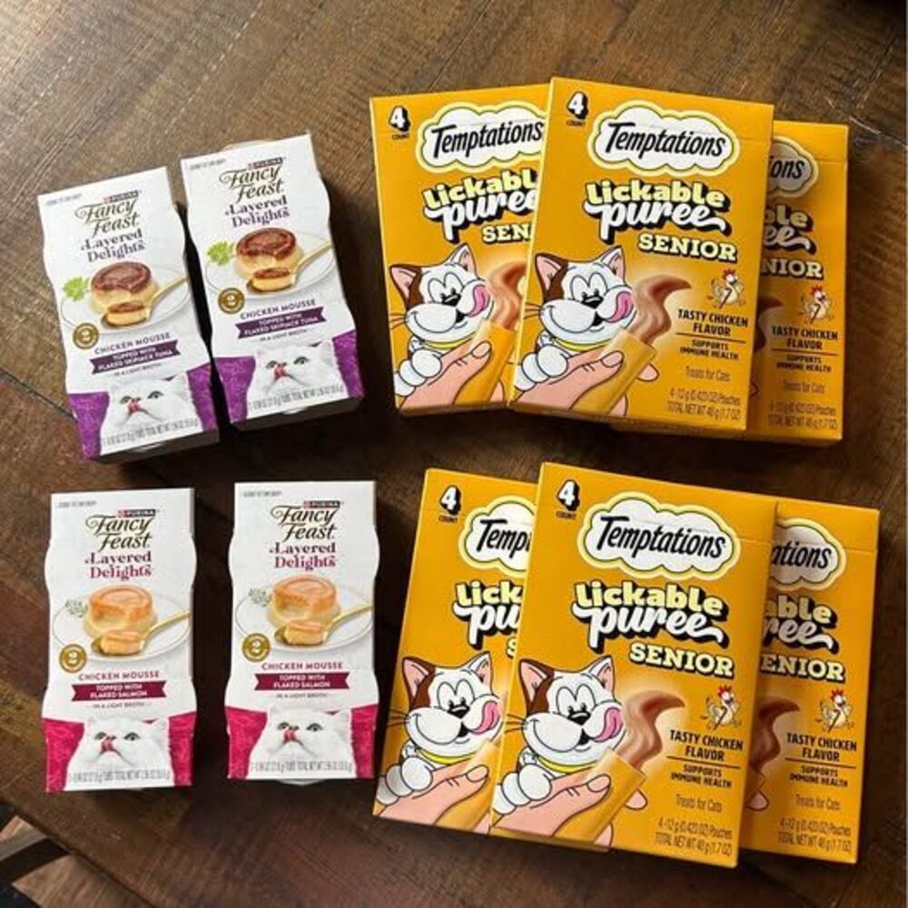 Cat fancy feast layered delights (4) & temptations lickable purée (6) bundle NEW